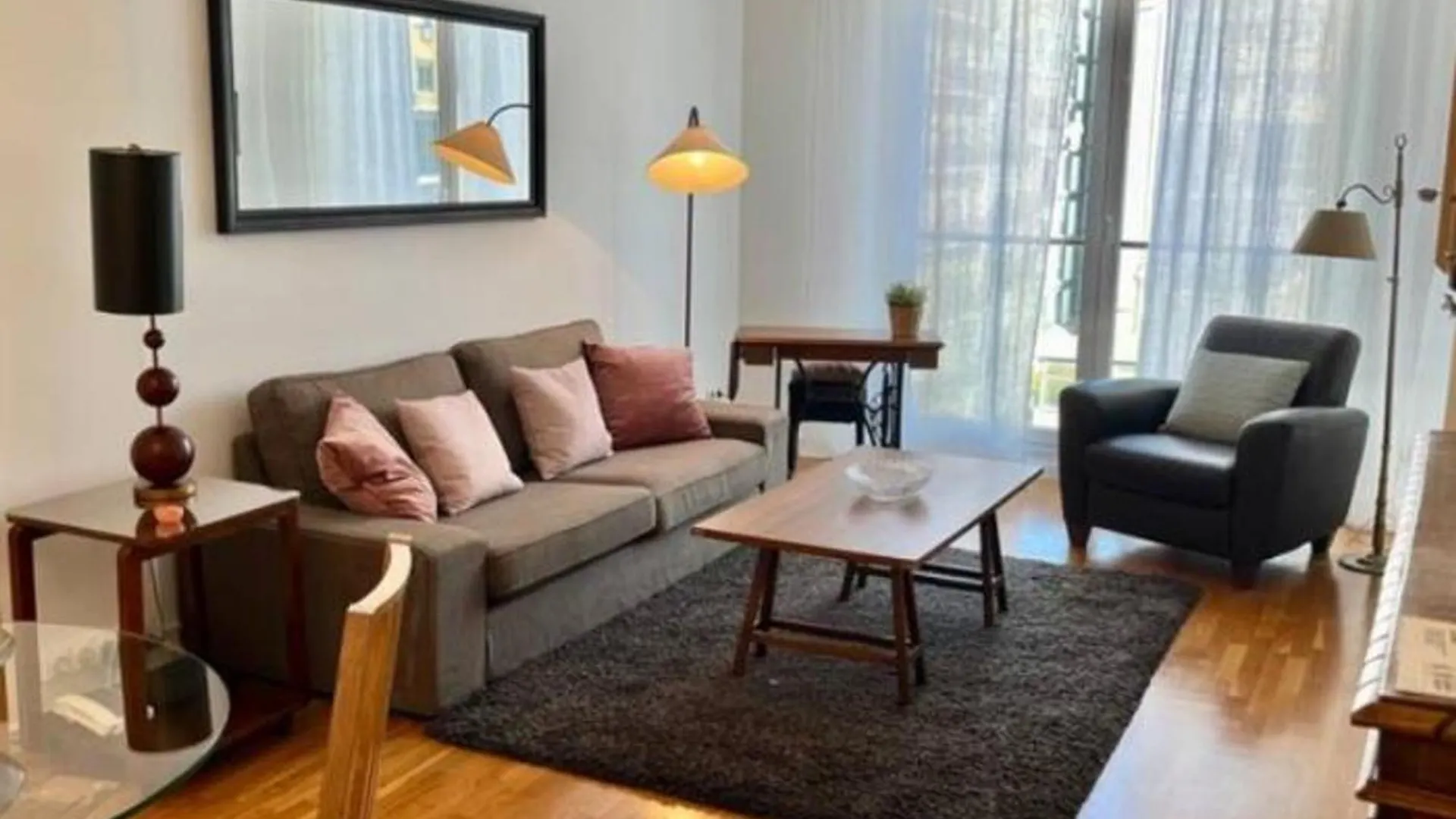 Apartamento Con 2 Dormitorios, Elegante Y Centrico En Rambla Catalunya - Es-341-2 Barcelona