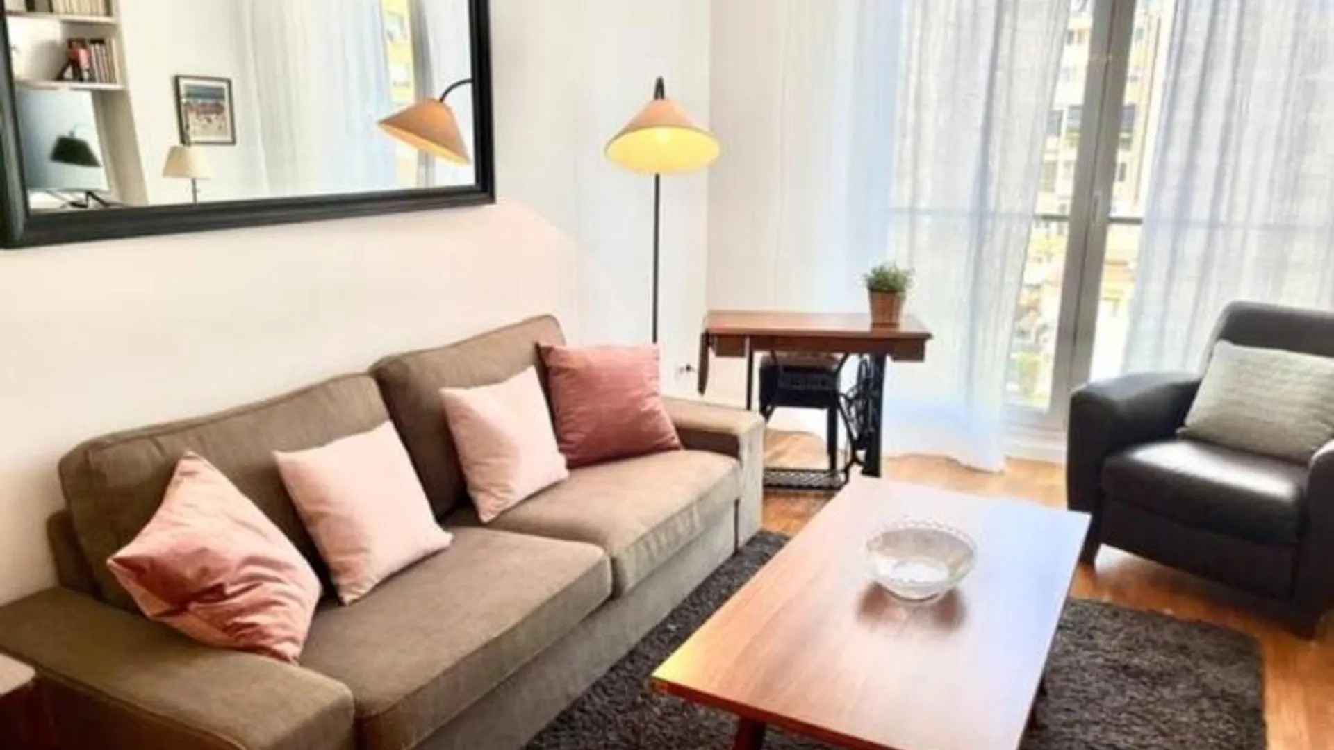 Apartamento Con 2 Dormitorios, Elegante Y Centrico En Rambla Catalunya - Es-341-2 Barcelona